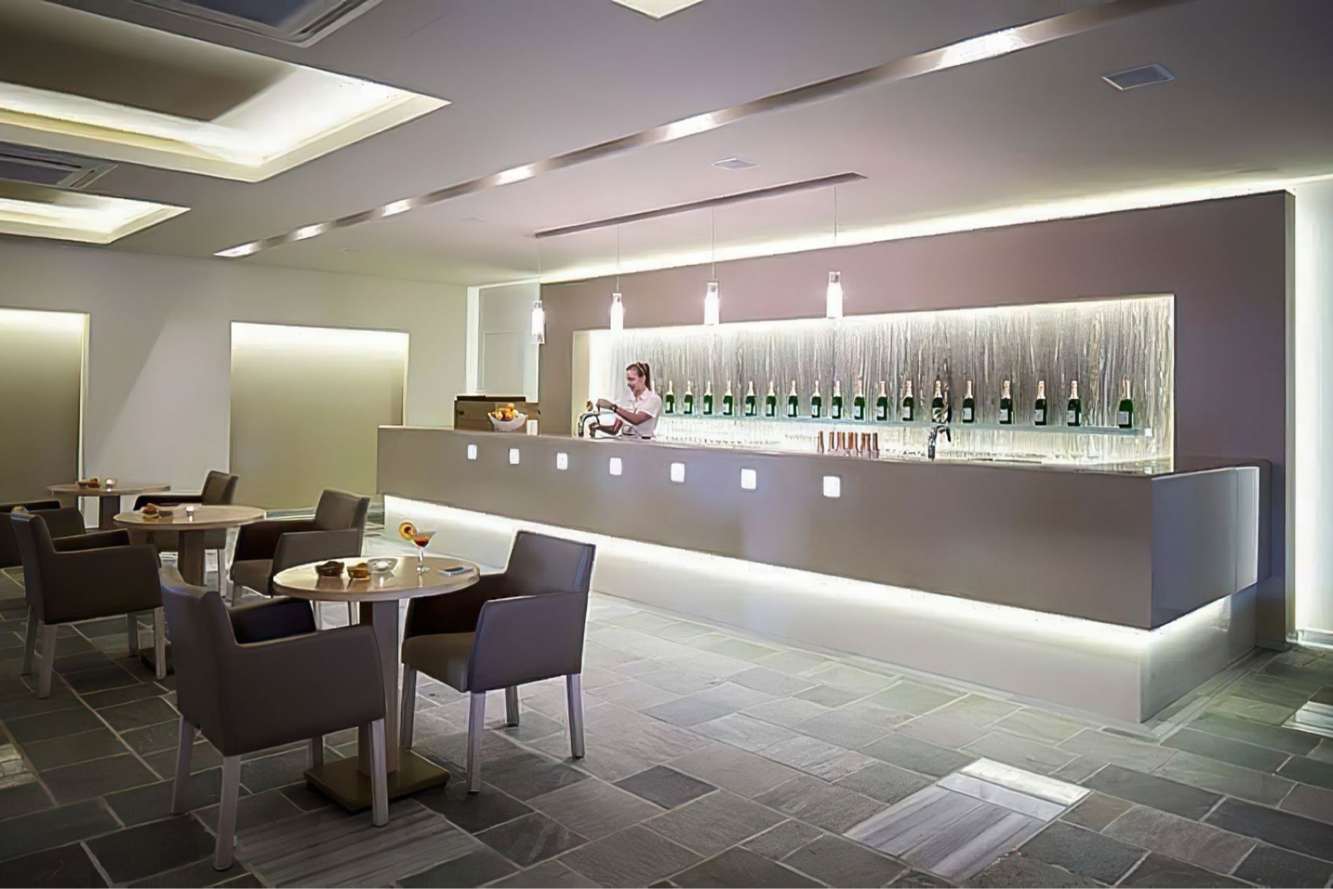 Χώρος υποδοχής και Μπαρ